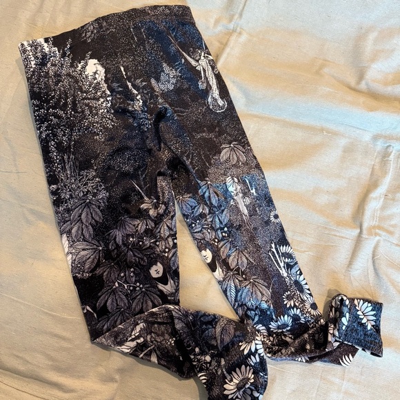 BlackMilk Leggings - Picture 6 of 6